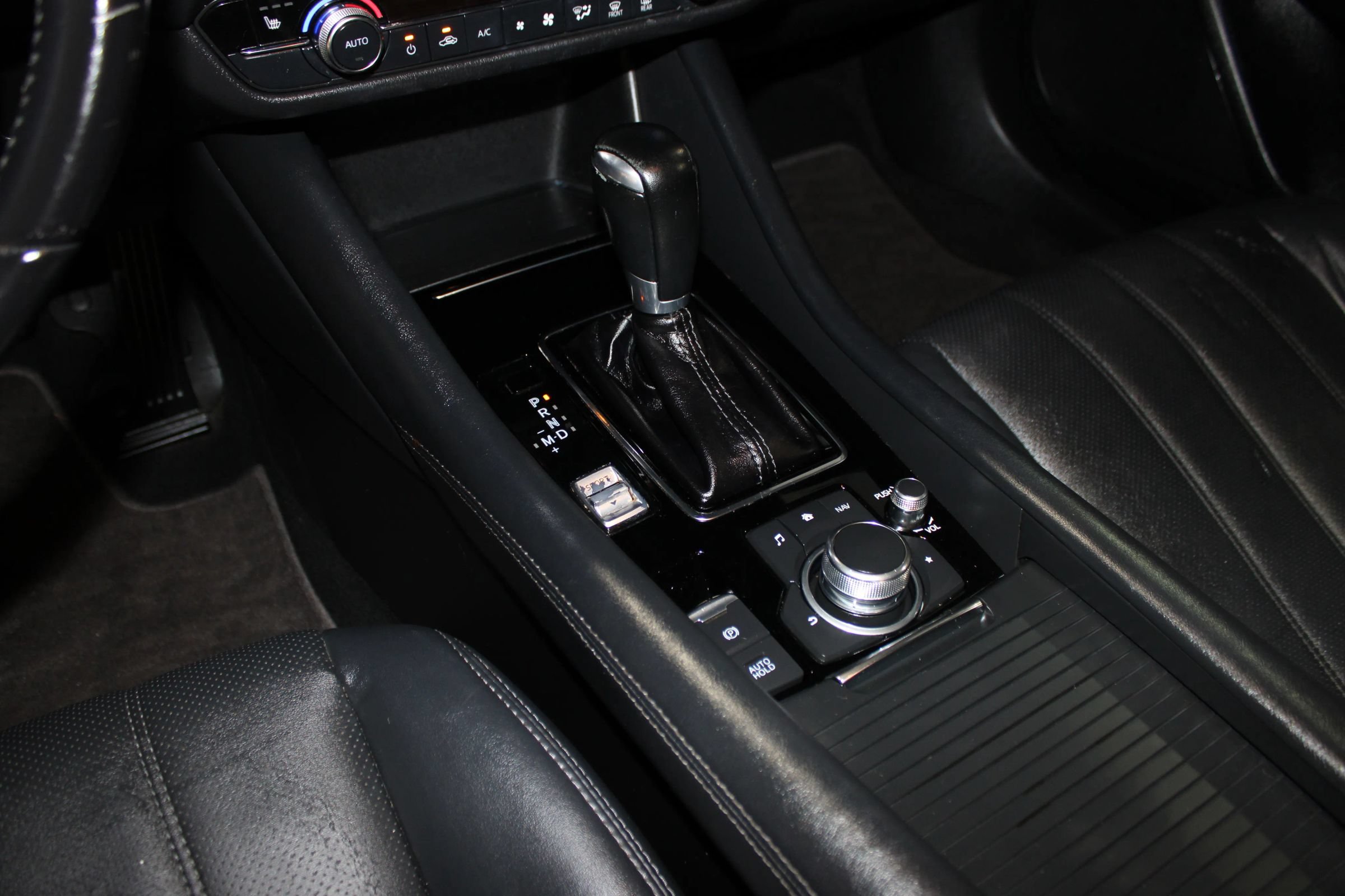 Used 2018 MAZDA MAZDA6 Touring FWD image 17