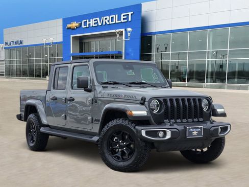 Used 2021 Jeep Gladiator Sport image 1
