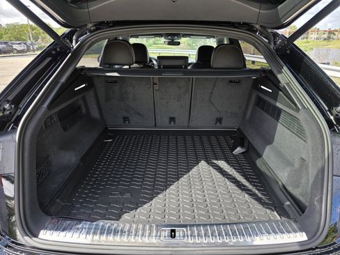 Used 2024 Audi Q8 Prestige AWD/4WD image 17