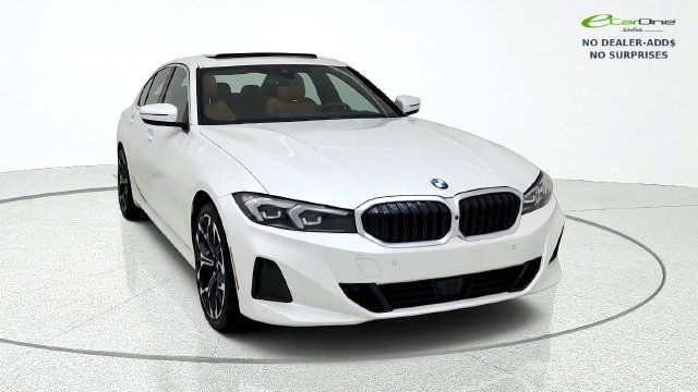 Used 2025 BMW 330i Sedan RWD image 2