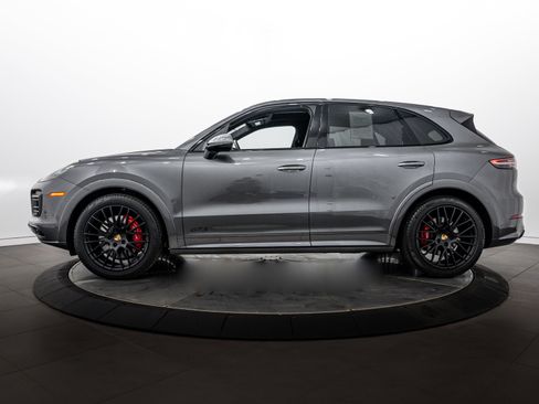 Certified 2022 Porsche Cayenne GTS AWD/4WD image 2