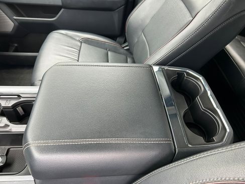 Used 2023 Ford F250 Lariat w/ Lariat Ultimate Package image 16