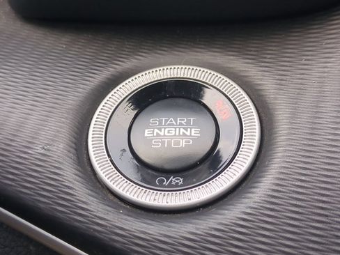 Used 2025 Jeep Grand Cherokee L Laredo w/ Trailer Tow Package AWD/4WD image 31