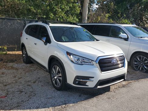 Used 2022 Subaru Ascent Touring image 2