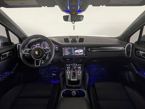 Certified 2023 Porsche Cayenne GTS AWD/4WD image 20