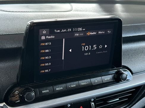 Used 2023 Kia Forte LXS w/ LXS Technology Package FWD image 15
