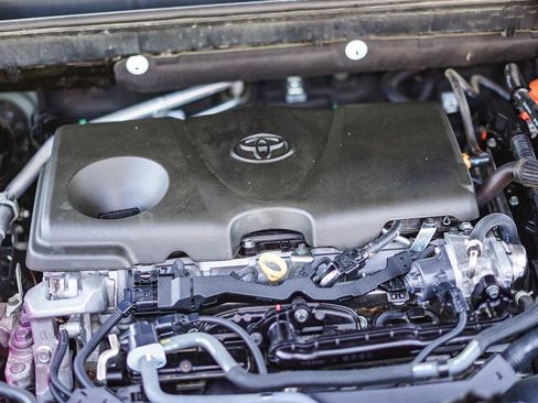 Certified 2024 Toyota RAV4 LE AWD/4WD image 30