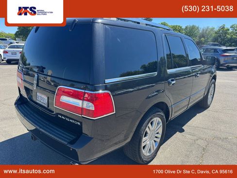 Used 2013 Lincoln Navigator 2WD w/ HD Trailer Tow Pkg image 5