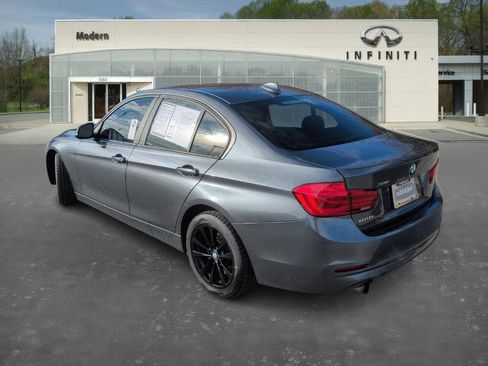 Used 2018 BMW 320i xDrive Sedan image 5