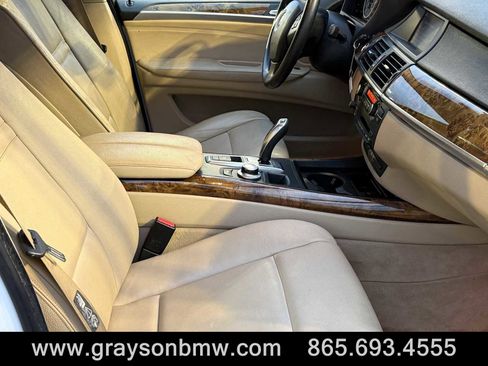 Used 2007 BMW X5 4.8i image 14
