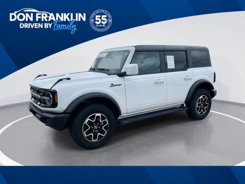 Used 2024 Ford Bronco Outer Banks AWD/4WD image 1