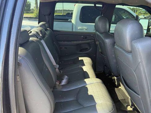 Used 2004 Chevrolet Silverado 2500 LT RWD image 57