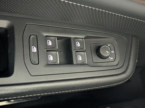 Used 2024 Volkswagen Atlas SE image 44