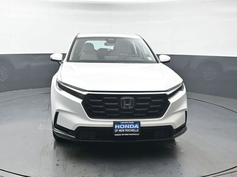Used 2023 Honda CR-V LX image 9