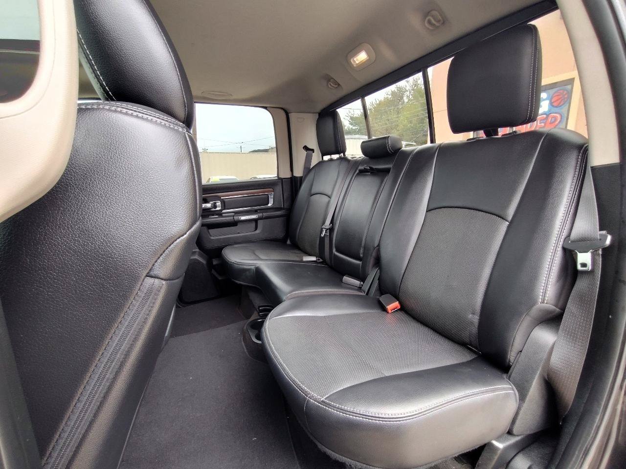 Used 2017 RAM 1500 Laramie w/ Convenience Group AWD/4WD image 37
