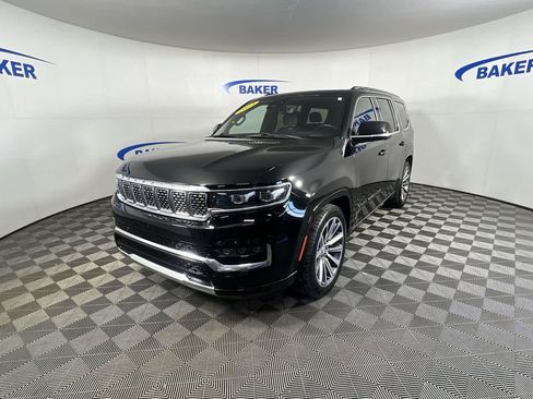 Used 2023 Jeep Grand Wagoneer Series II AWD/4WD image 5