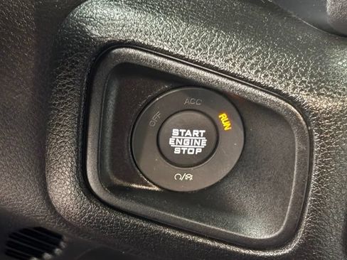 Used 2025 Jeep Wrangler Unlimited Sport AWD/4WD image 27