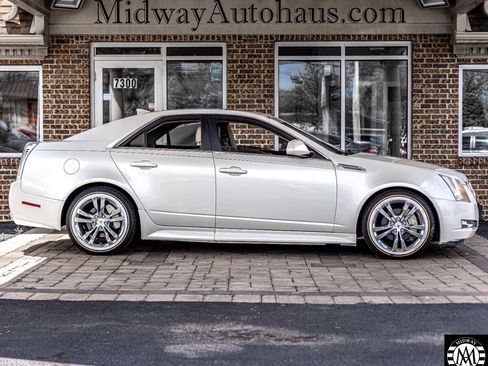 Used 2011 Cadillac CTS Performance image 9