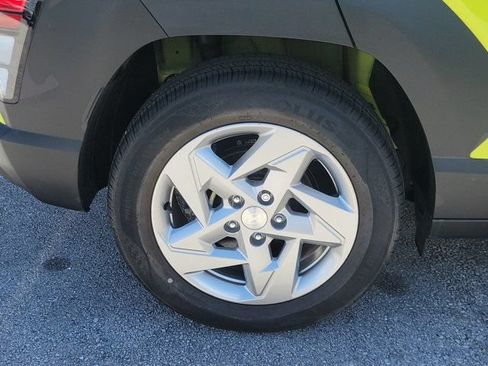 Used 2024 Hyundai Kona SE FWD image 5