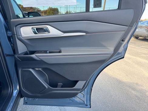 New 2026 Ford Explorer Active w/ Active Comfort Package image 27