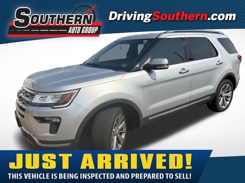 Used 2018 Ford Explorer Limited FWD image 1