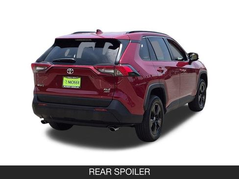 Used 2025 Toyota RAV4 XLE AWD/4WD image 9
