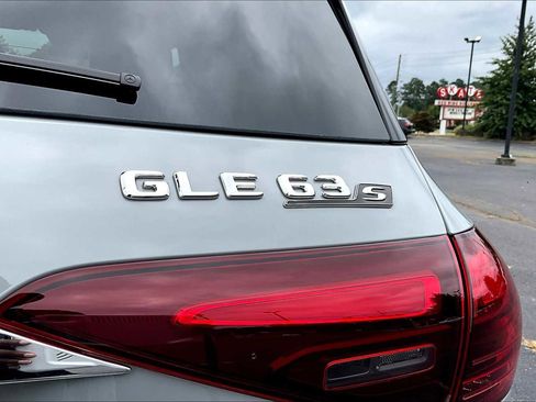 New 2026 Mercedes-Benz GLE 63 AMG S image 15