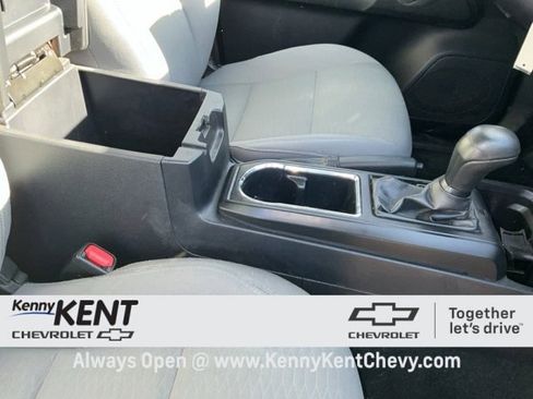 Used 2019 Toyota Tacoma SR w/ SX Package image 16