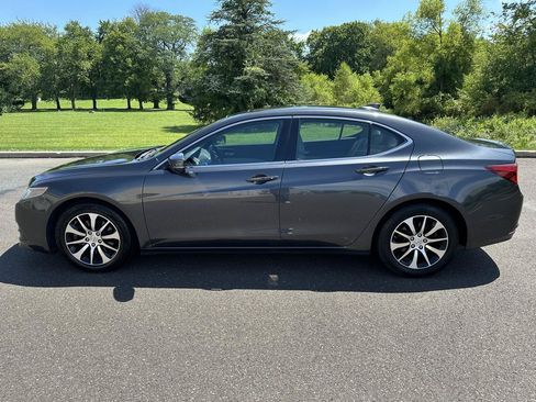 Used 2016 Acura TLX FWD image 10