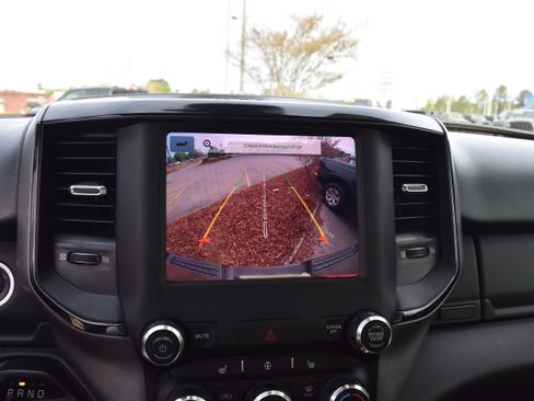 Used 2022 RAM 1500 Big Horn w/ Built-to-serve Edition image 18