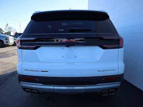 New 2026 GMC Acadia Elevation image 6