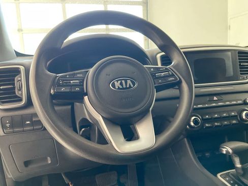 Used 2020 Kia Sportage LX AWD/4WD image 14