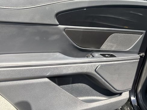 Used 2024 Lincoln Nautilus Reserve w/ Jet Appearance Package (87T) image 21