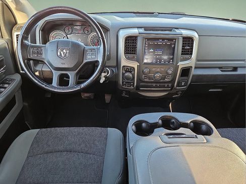Used 2019 RAM 1500 Big Horn AWD/4WD image 11