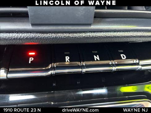 Certified 2024 Lincoln Corsair AWD image 21