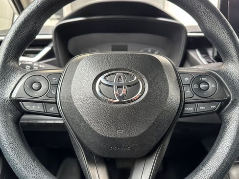 Used 2024 Toyota Corolla LE FWD image 28