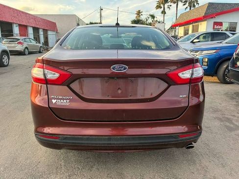 Used 2015 Ford Fusion SE FWD image 9