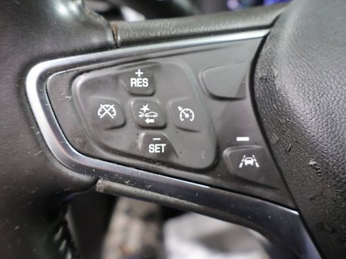 Used 2021 Chevrolet Equinox LT w/ Driver Convenience Package AWD/4WD image 32