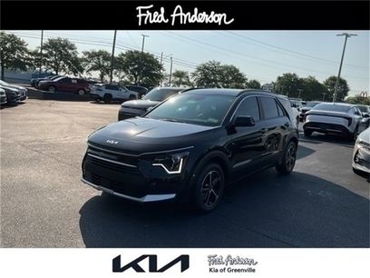 New 2025 Kia Niro EX