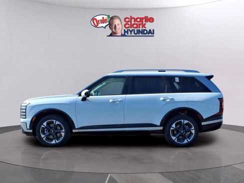 New 2026 Hyundai Palisade Limited image 2