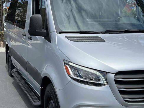 Used 2023 Mercedes-Benz Sprinter 2500 image 45