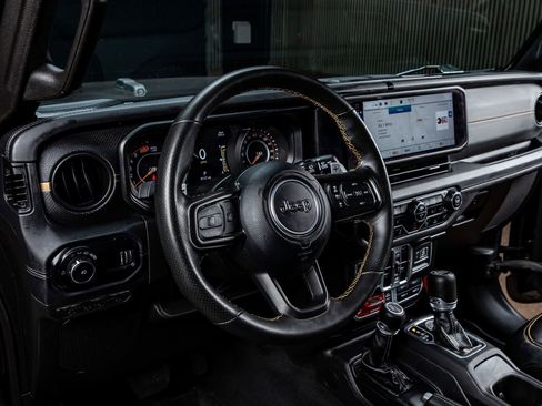 Used 2025 Jeep Wrangler Unlimited Rubicon 392 AWD/4WD image 12