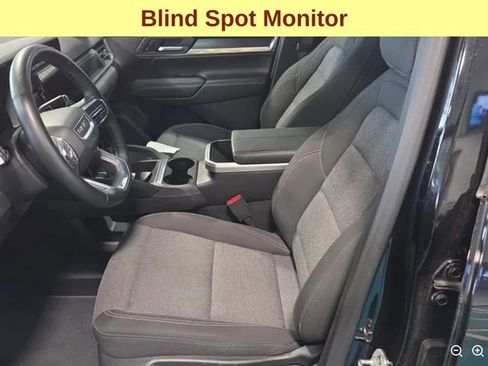 Used 2025 GMC Terrain Elevation AWD/4WD image 5