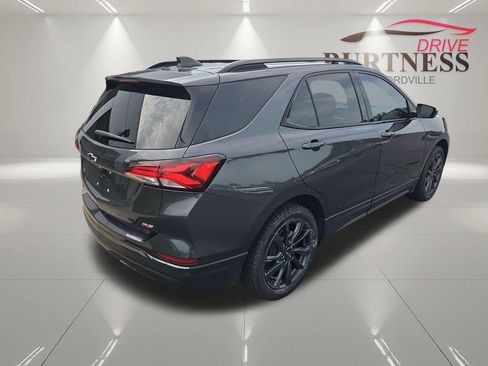 Certified 2022 Chevrolet Equinox RS w/ LPO, Floor Liner Package AWD/4WD image 8