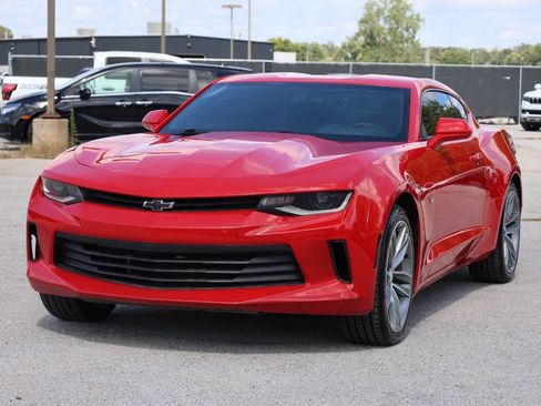 Used 2017 Chevrolet Camaro LT w/ RS Package image 6