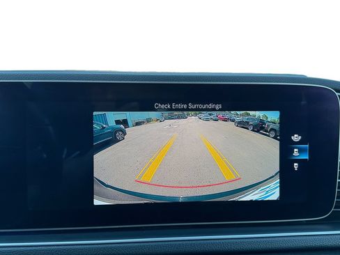 Used 2020 Mercedes-Benz GLE 450 4MATIC w/ Premium Package image 15
