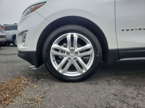 Used 2018 Chevrolet Equinox Premier image 36