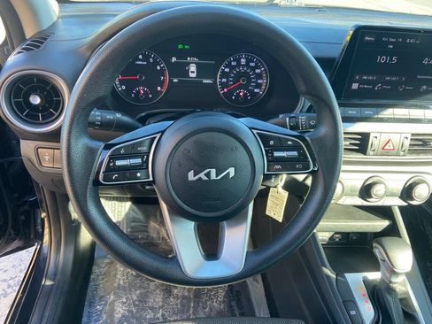 Used 2024 Kia Forte LXS FWD image 12
