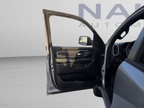 Used 2025 RAM 1500 Big Horn AWD/4WD image 8