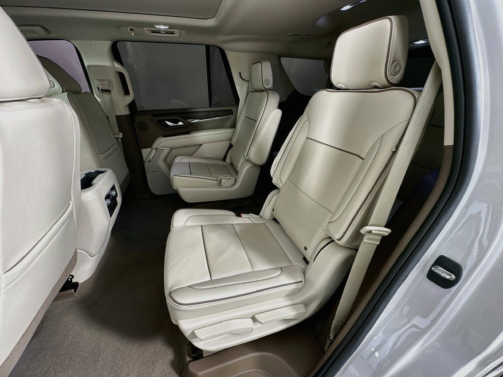 Used 2023 GMC Yukon Denali AWD/4WD image 25